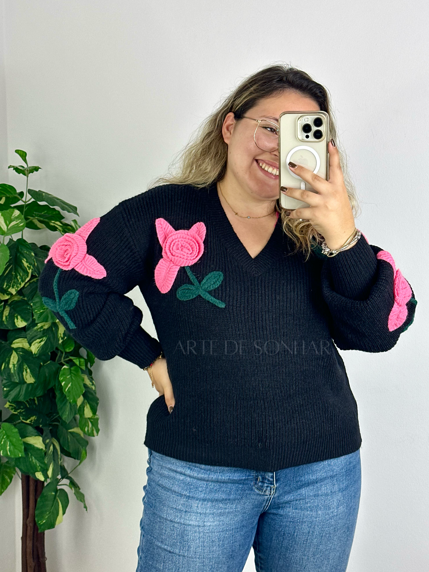 Camisola de malha preta com flores