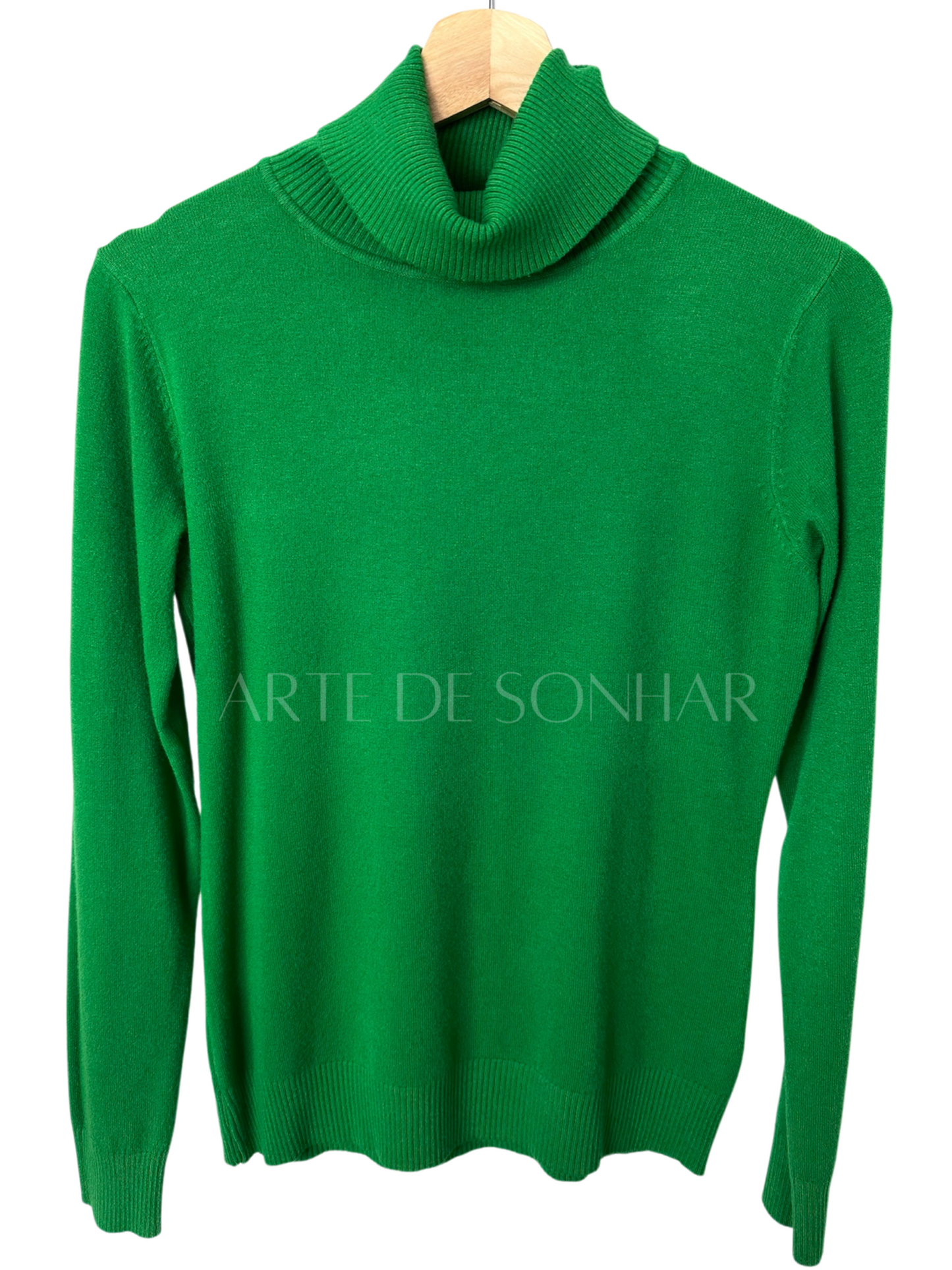 Camisola básica de gola alta