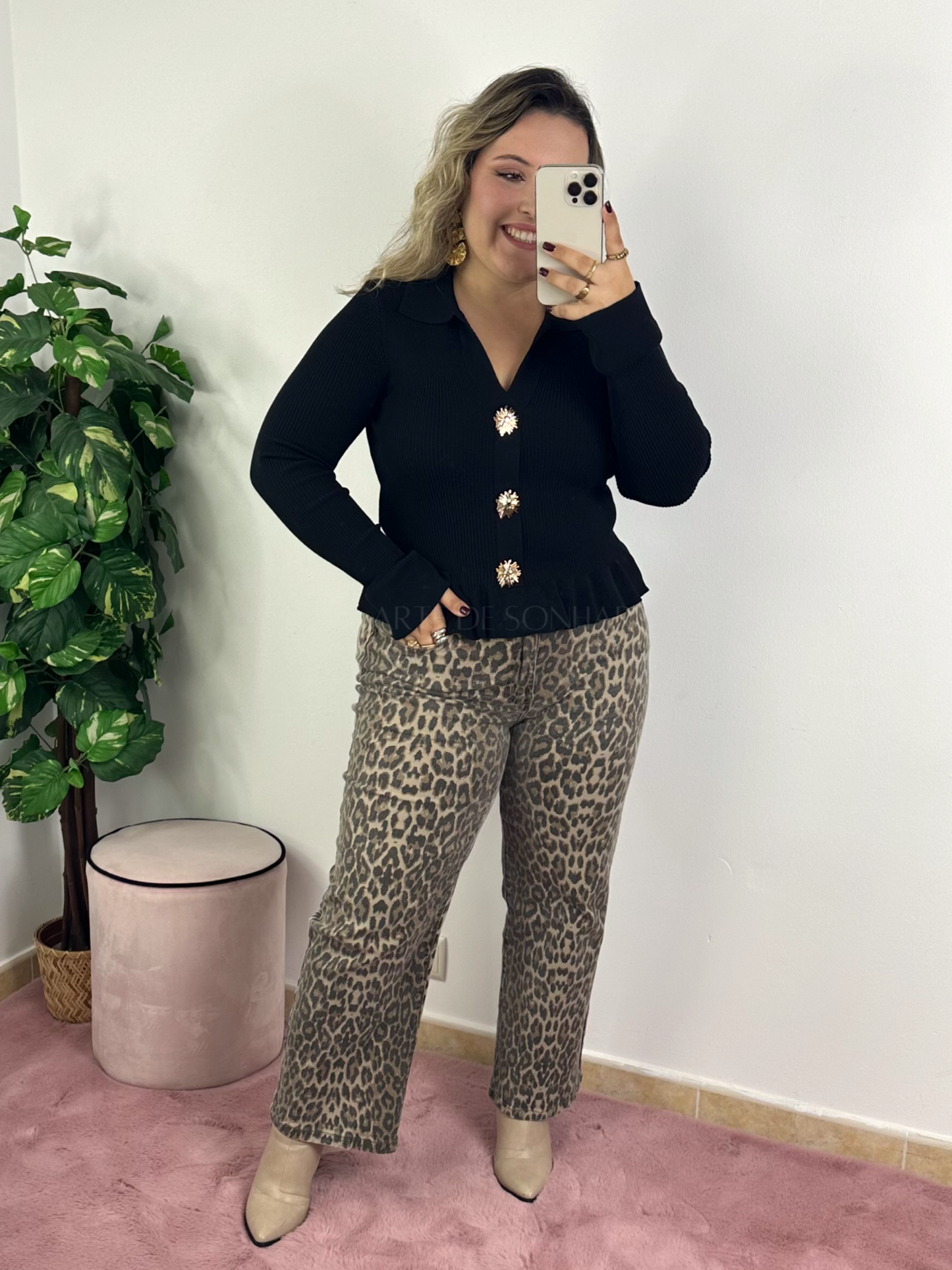 Camisola de malha com folhos preta