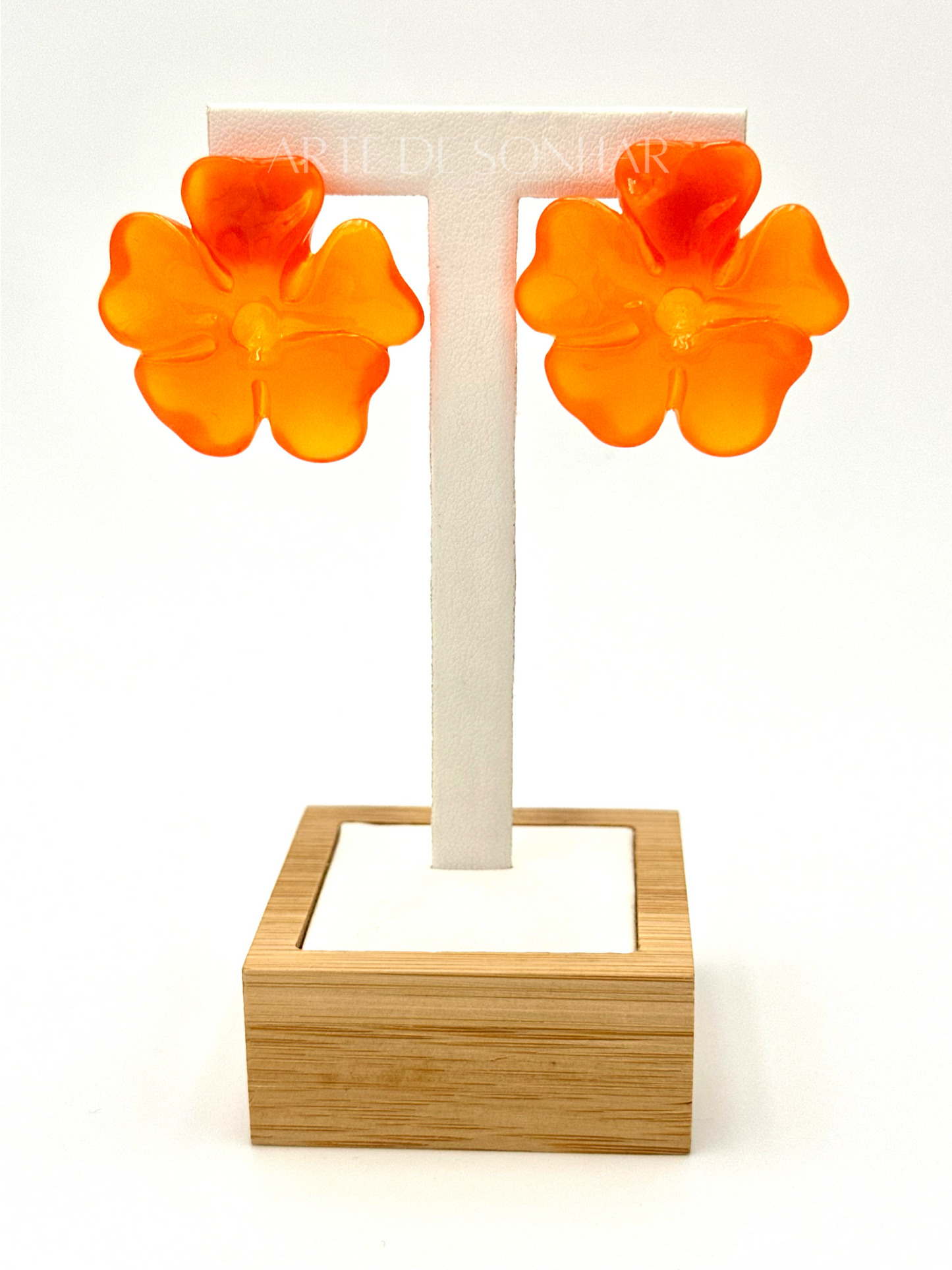 Brincos da flor laranja
