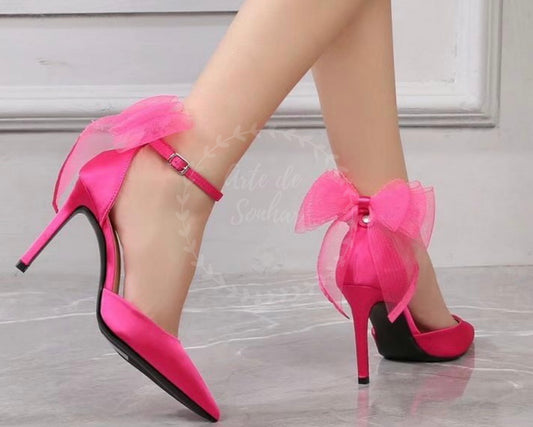 Sapato rosa com laço