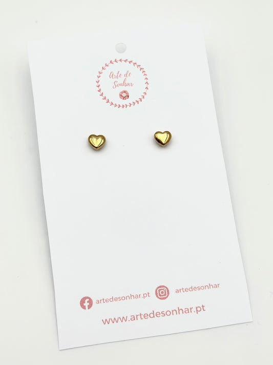 Brincos coração dourado