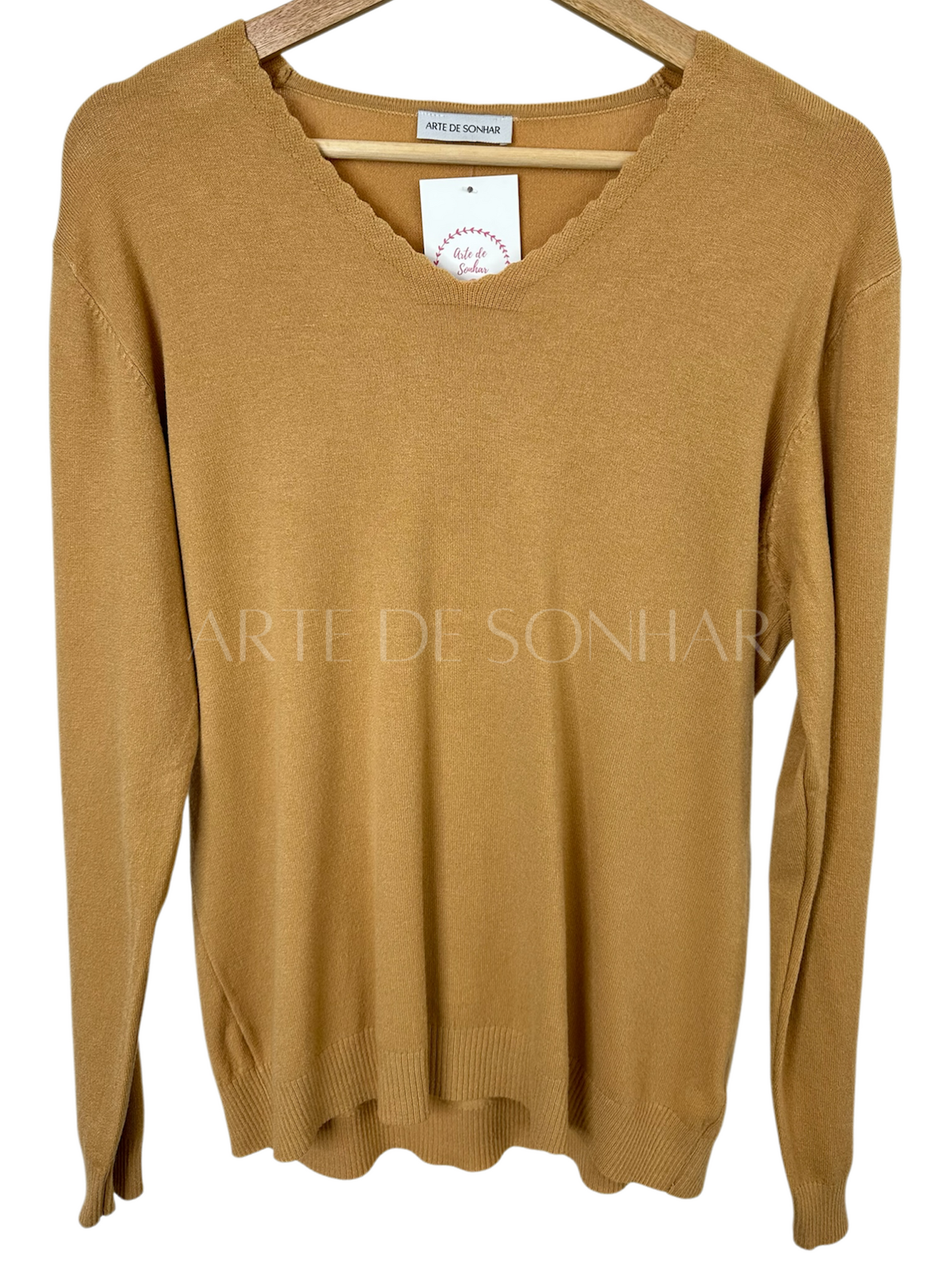 Camisola de malha com gola rebicada