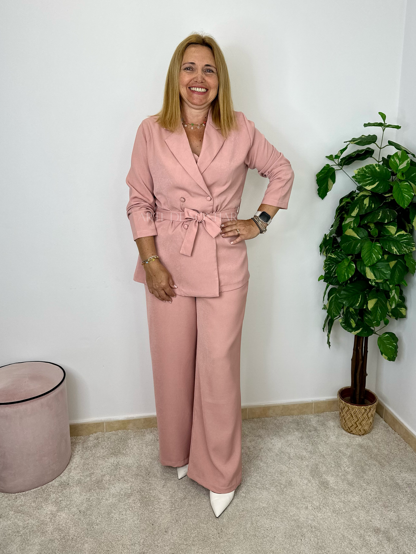 Conjunto de fato com três peças