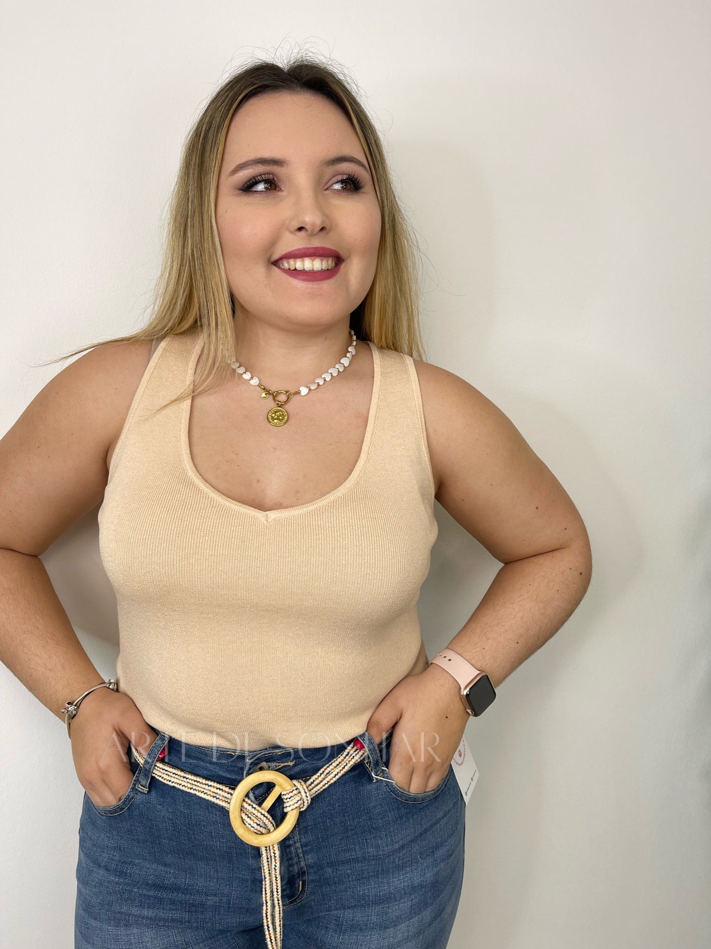Top de malha com alça larga