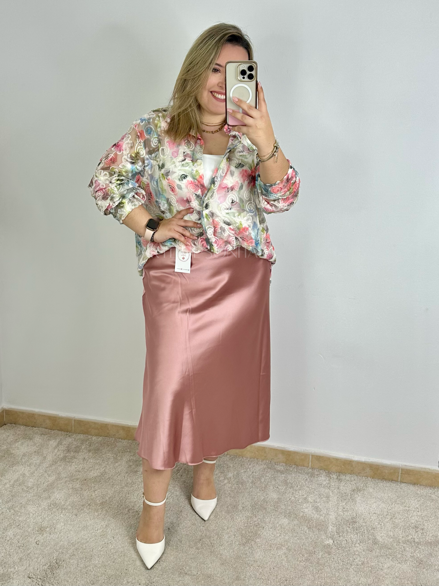 Saia de cetim rosa velho