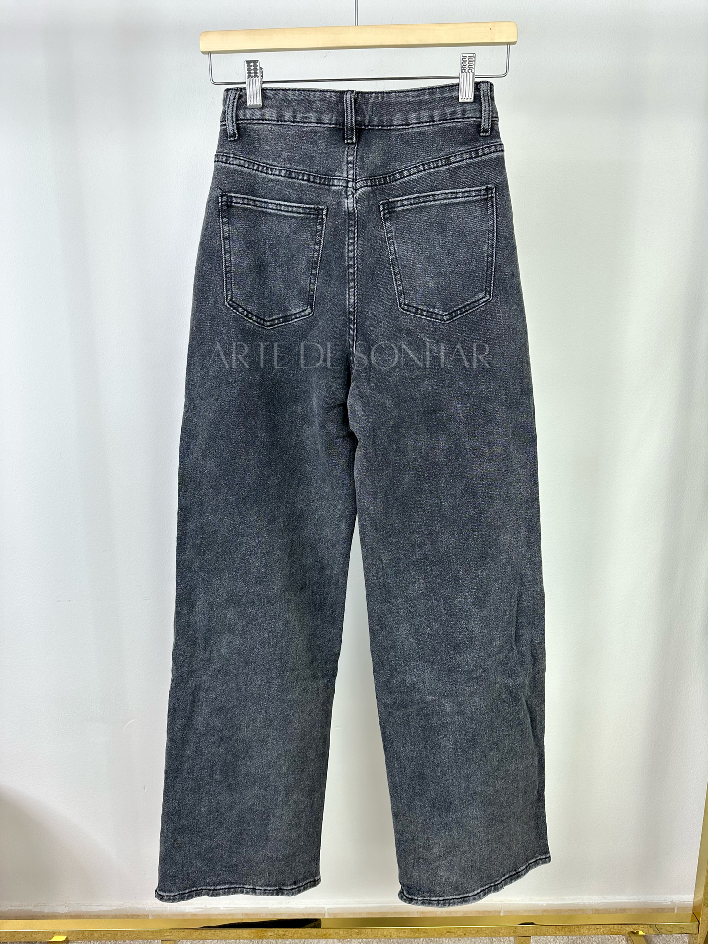 Calças regular fit cinza