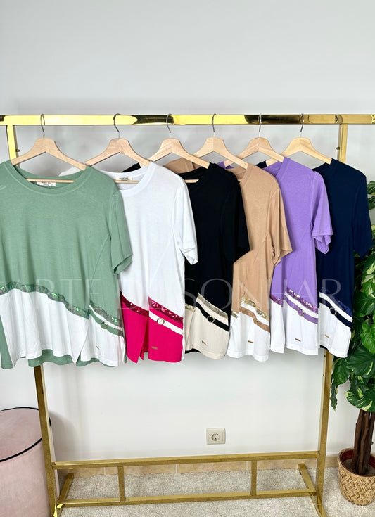 T-shirt com lantejoulas e duas cores