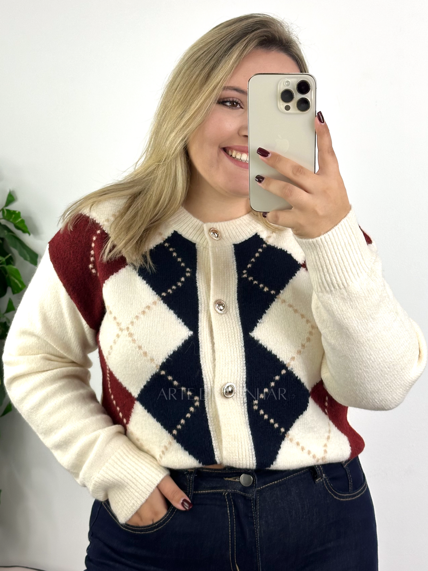 Casaco dos losangos bordeaux