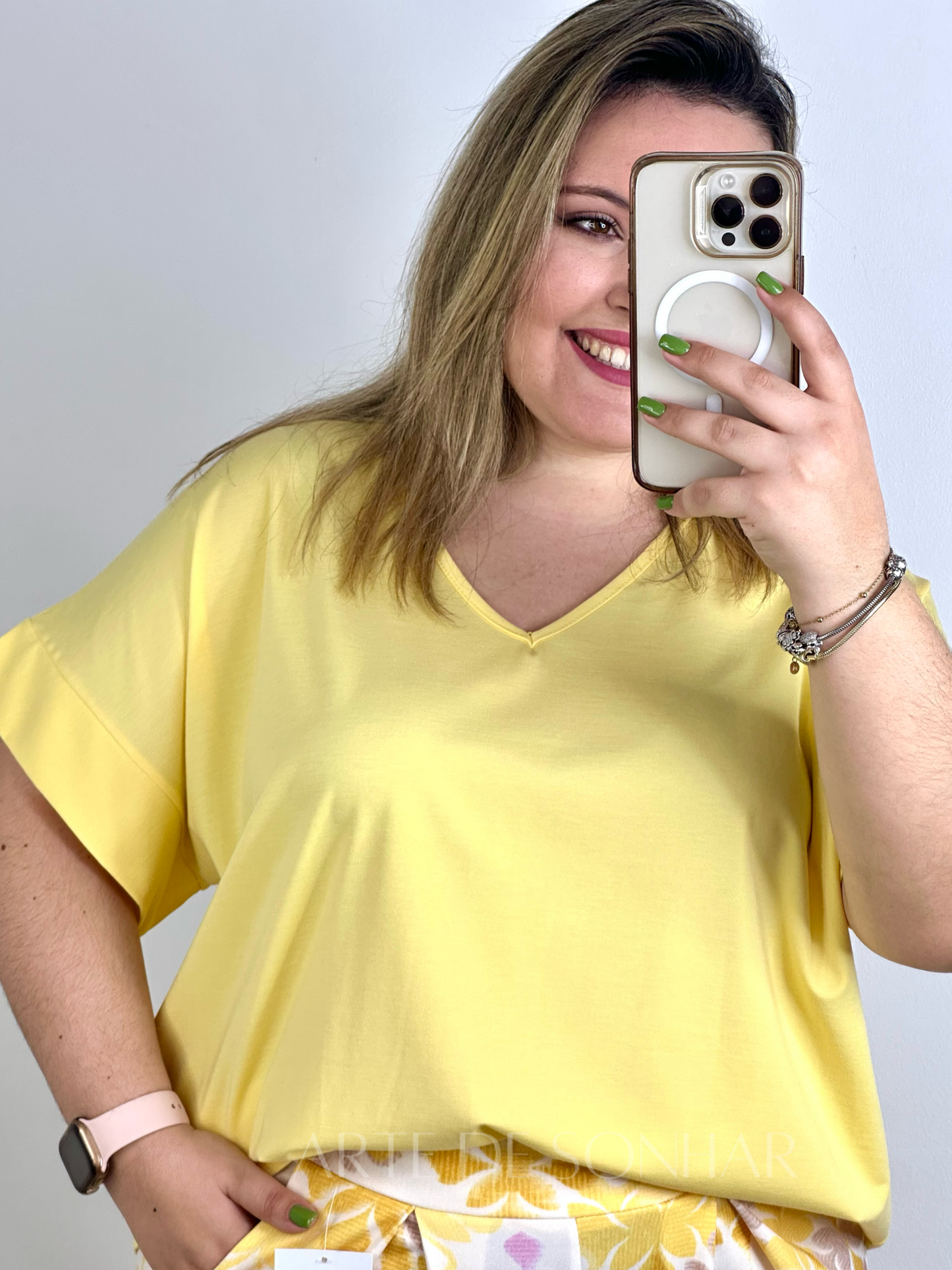 T-shirt amarela