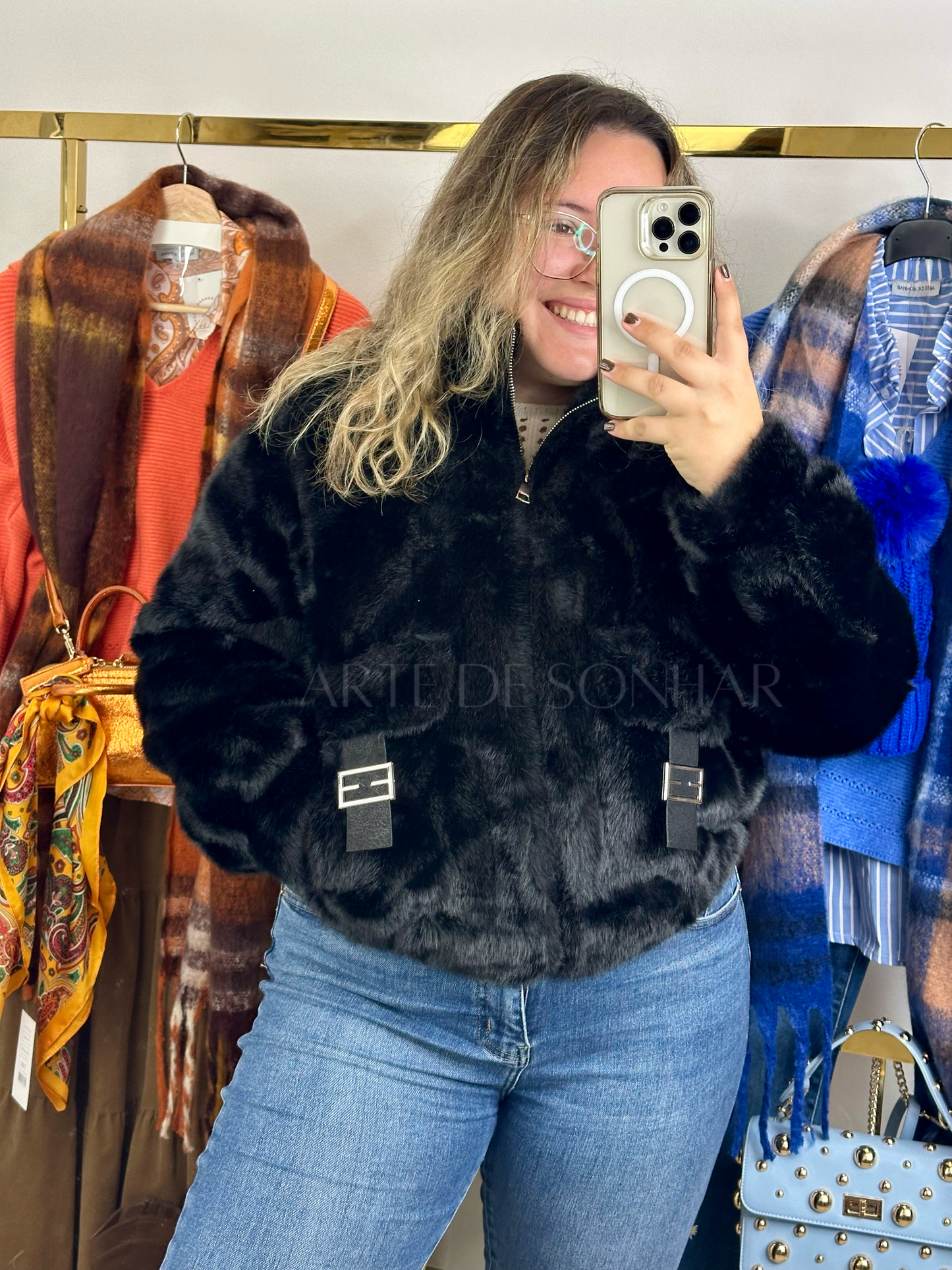 Casaco bomber de pelo preto