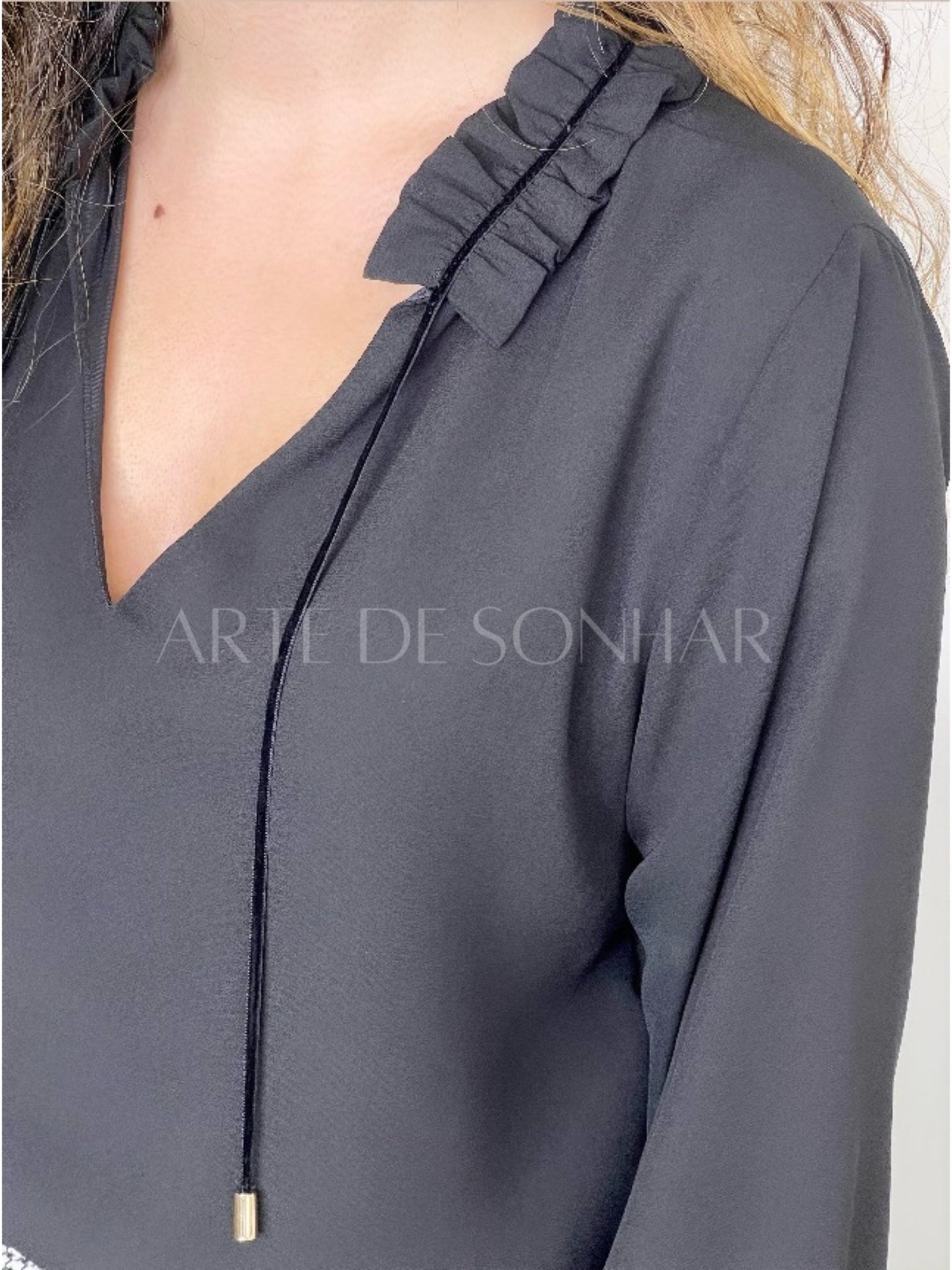 Blusa com fita de veludo 🇵🇹