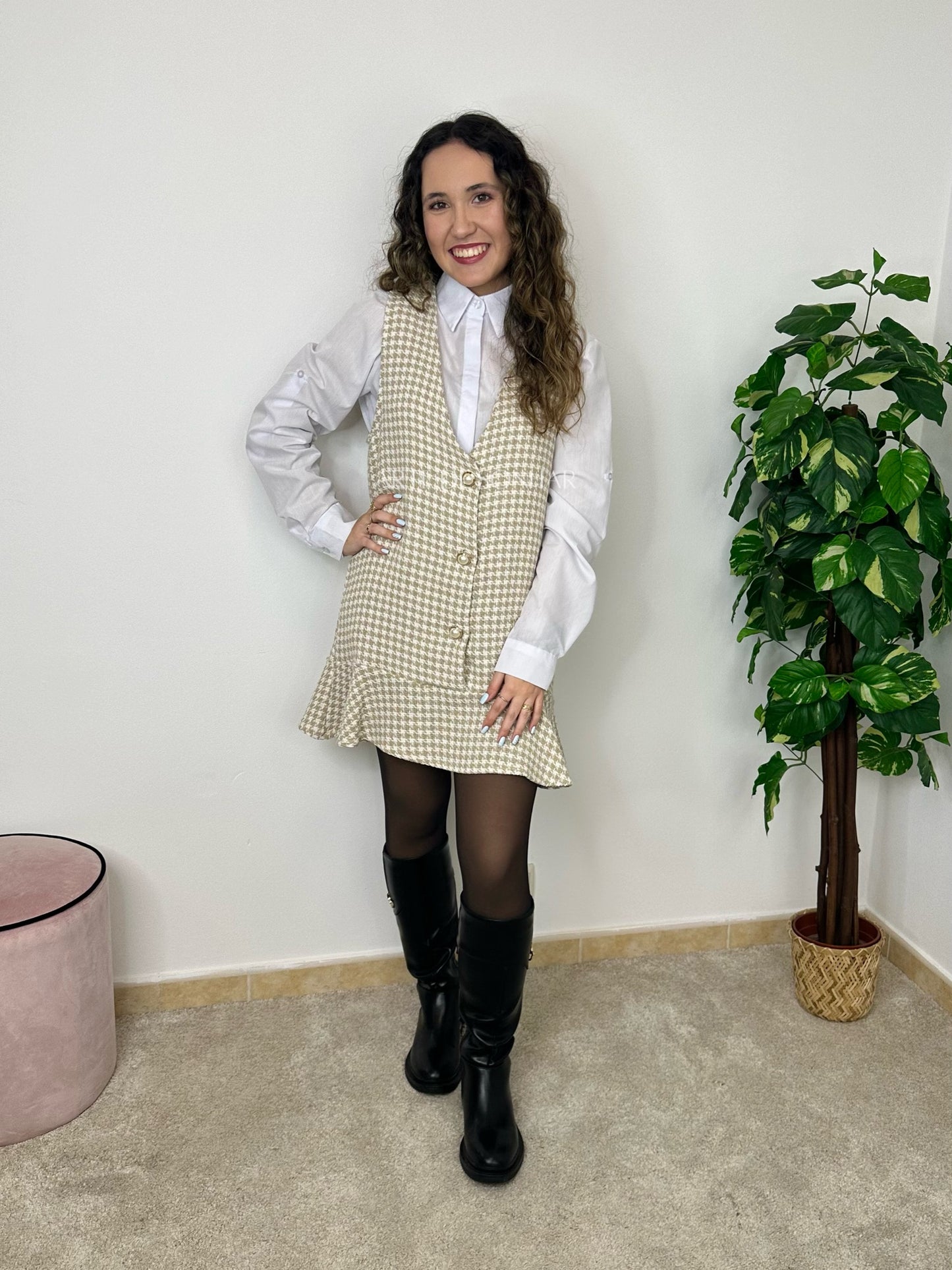 Vestido em padrão pied de poul