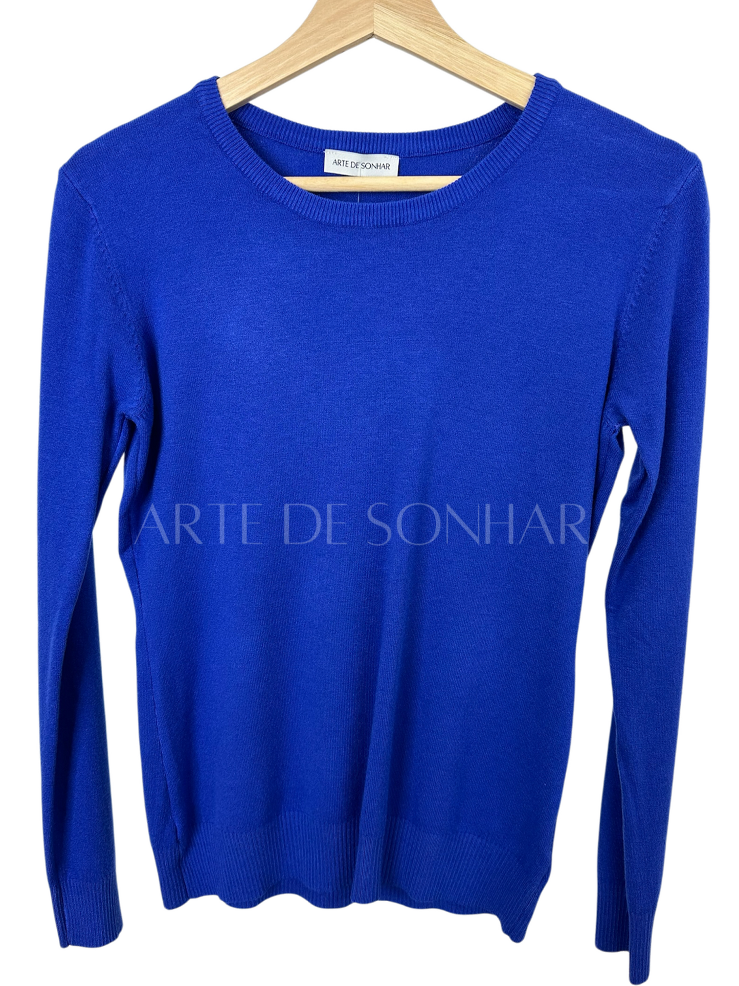 Camisola básica de gola redonda