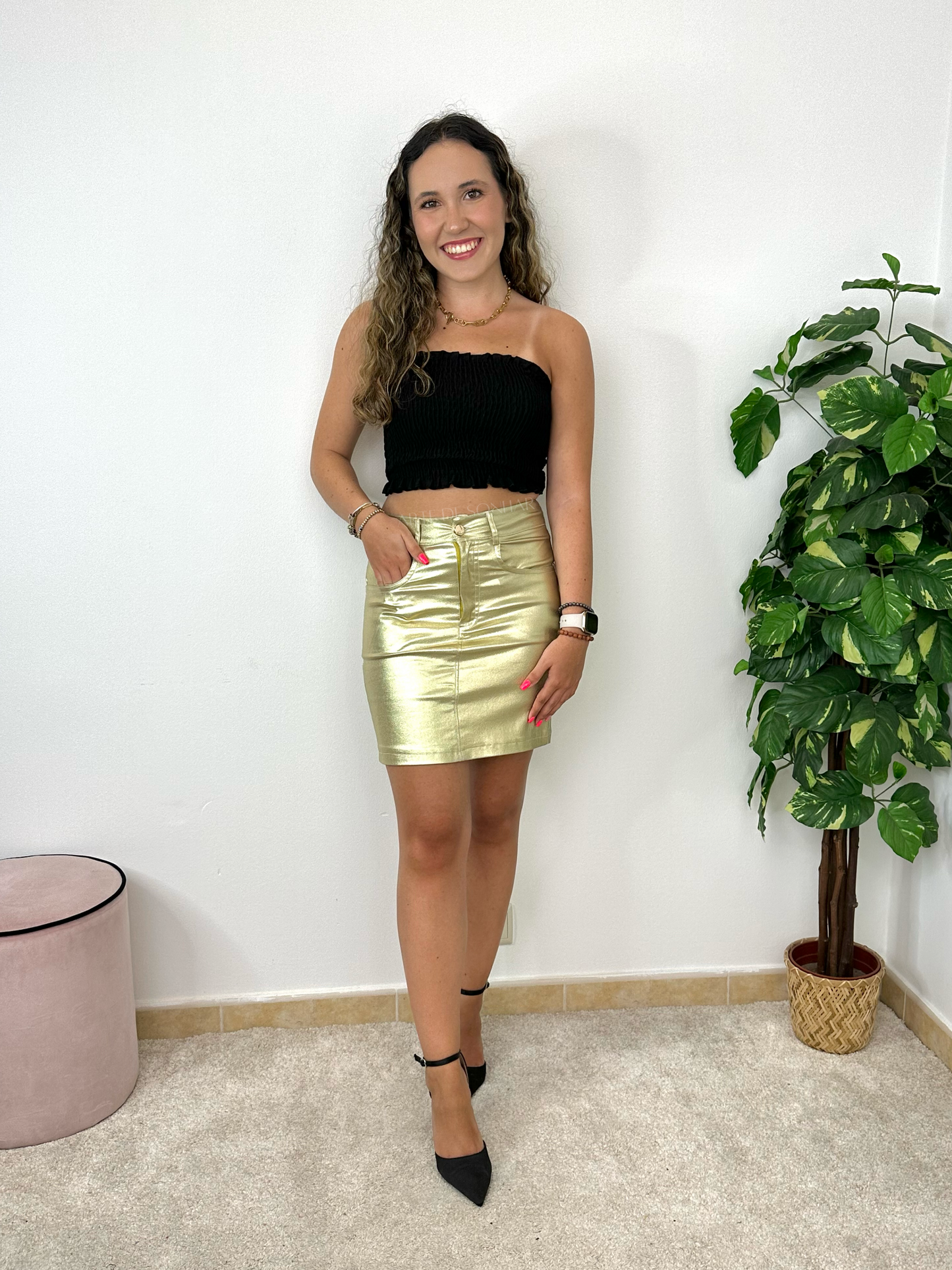 Mini Saia em ecopele brilhante