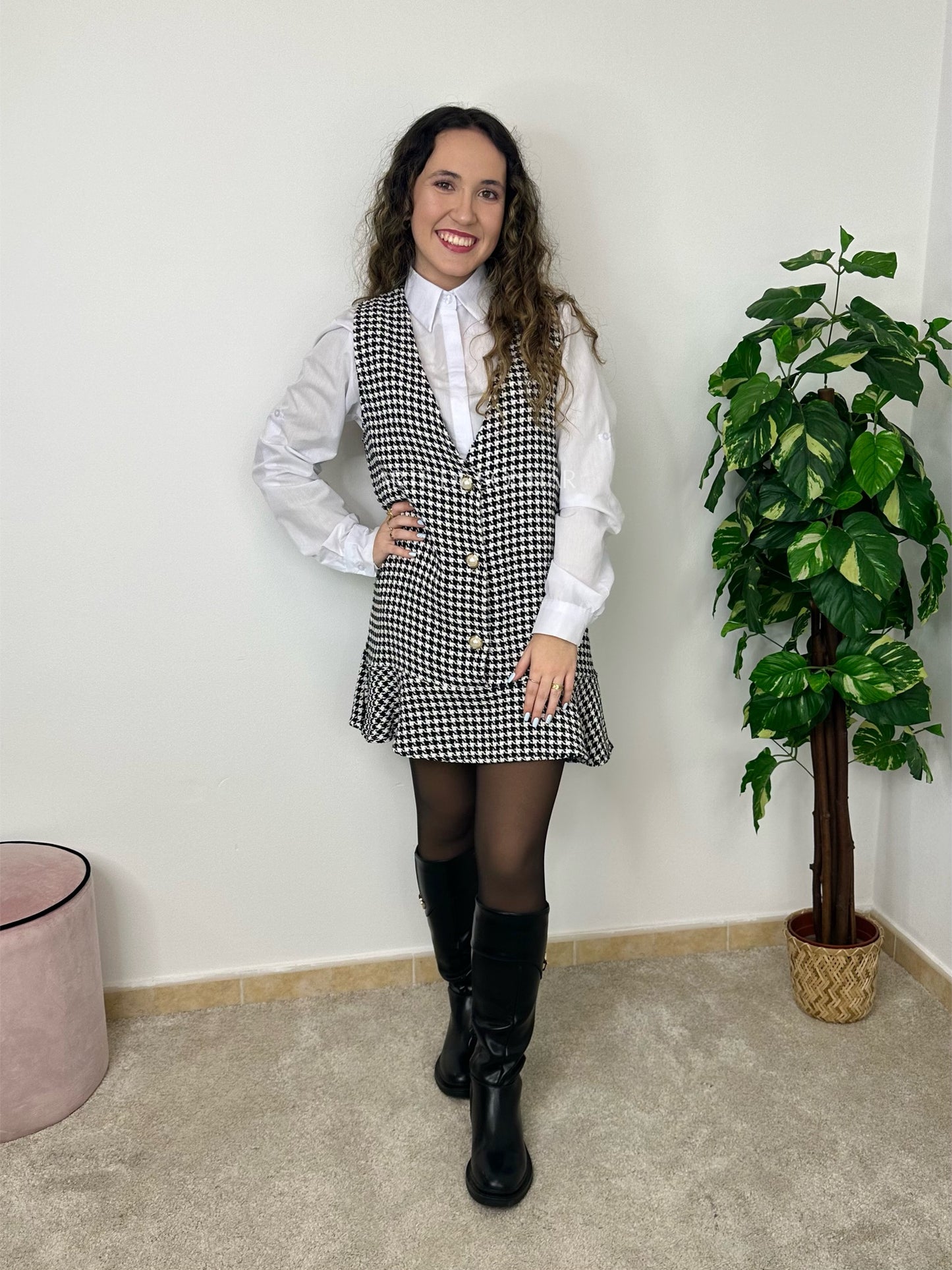 Vestido em padrão pied de poul