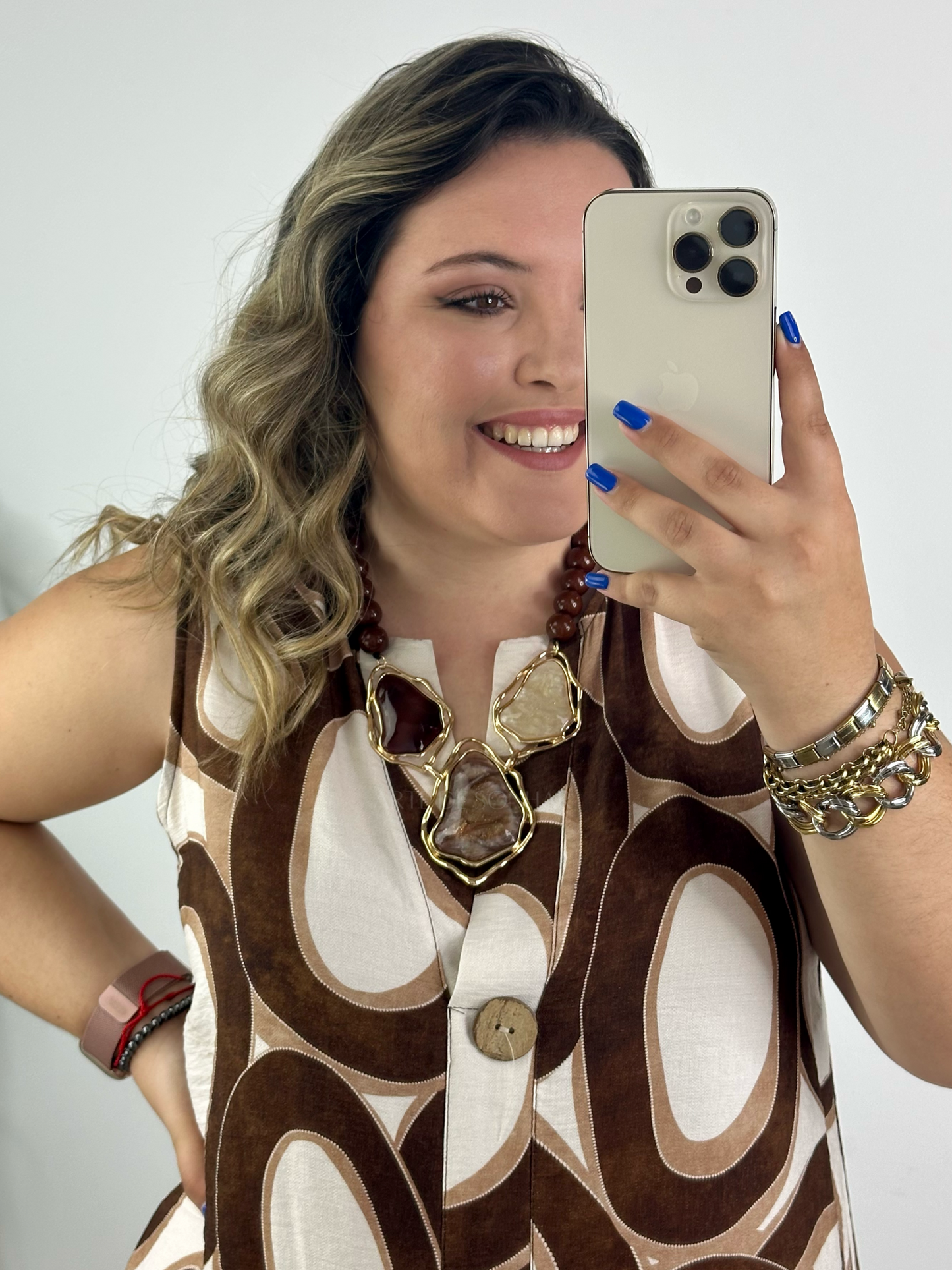 Vestido círculos castanhos