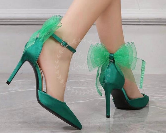 Sapatos verdes com laço