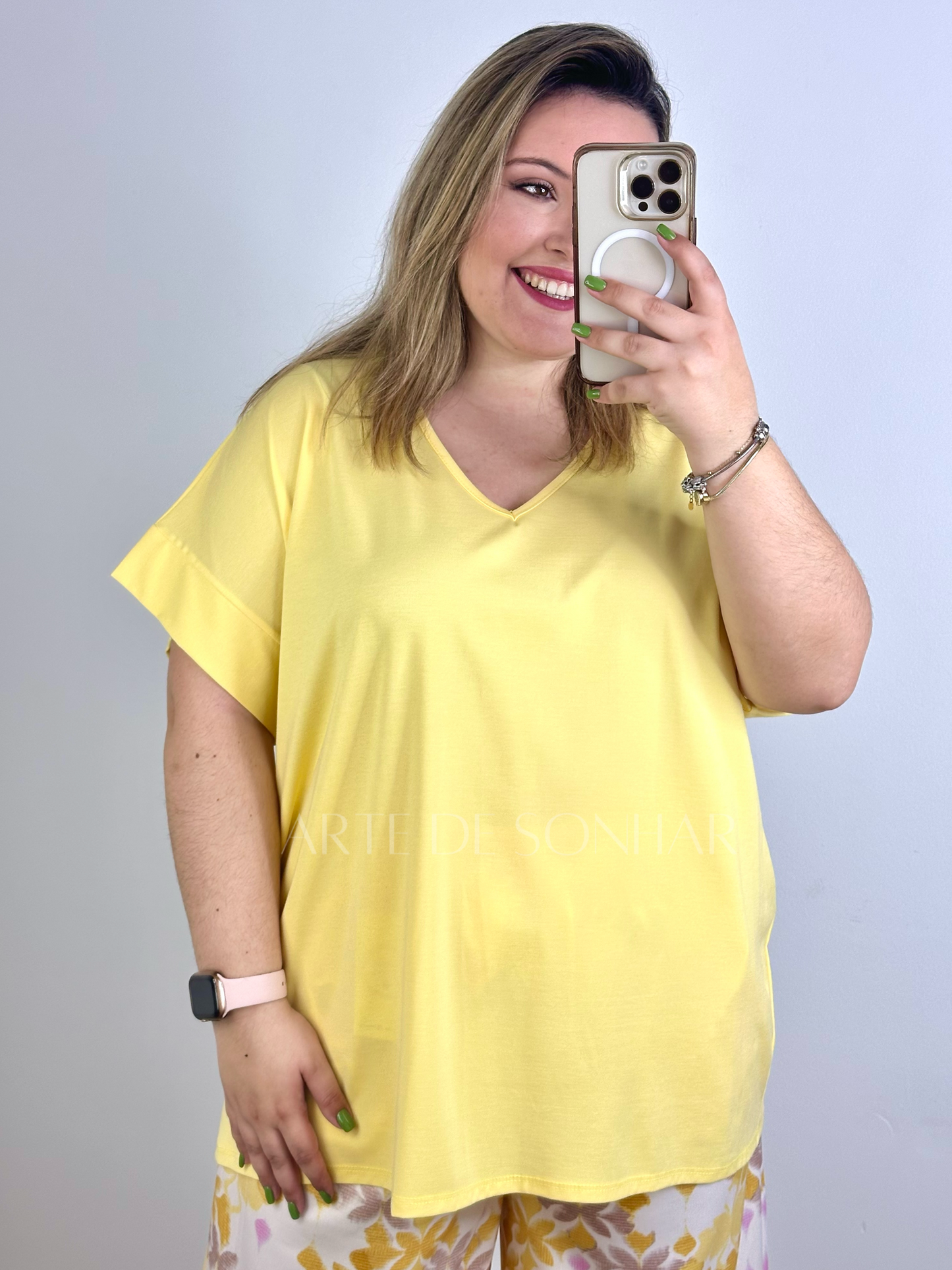 T-shirt amarela