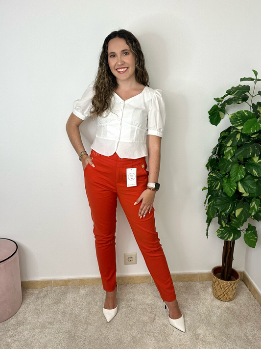 Blusa com mangas bufantes