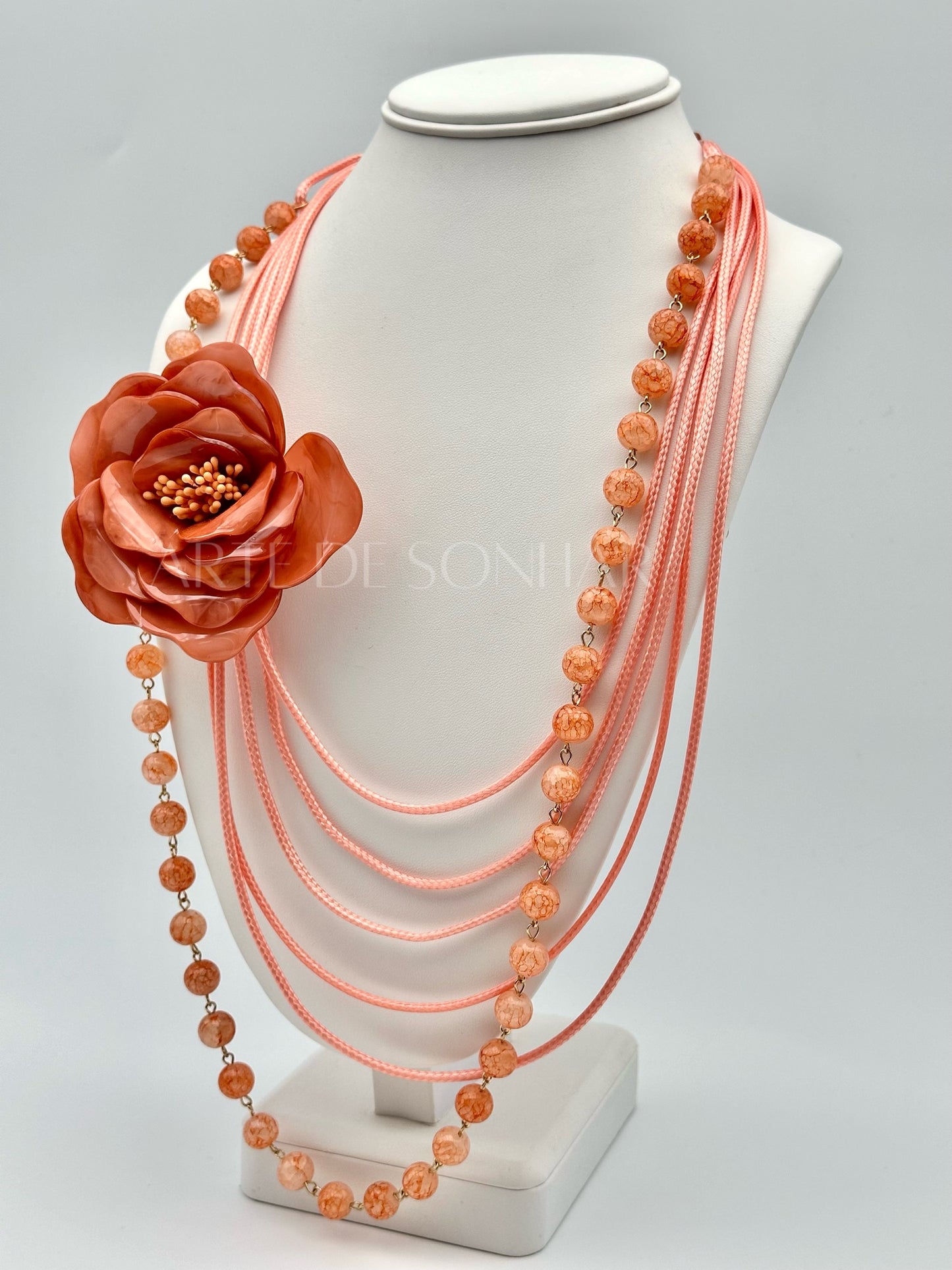 Colar de flor