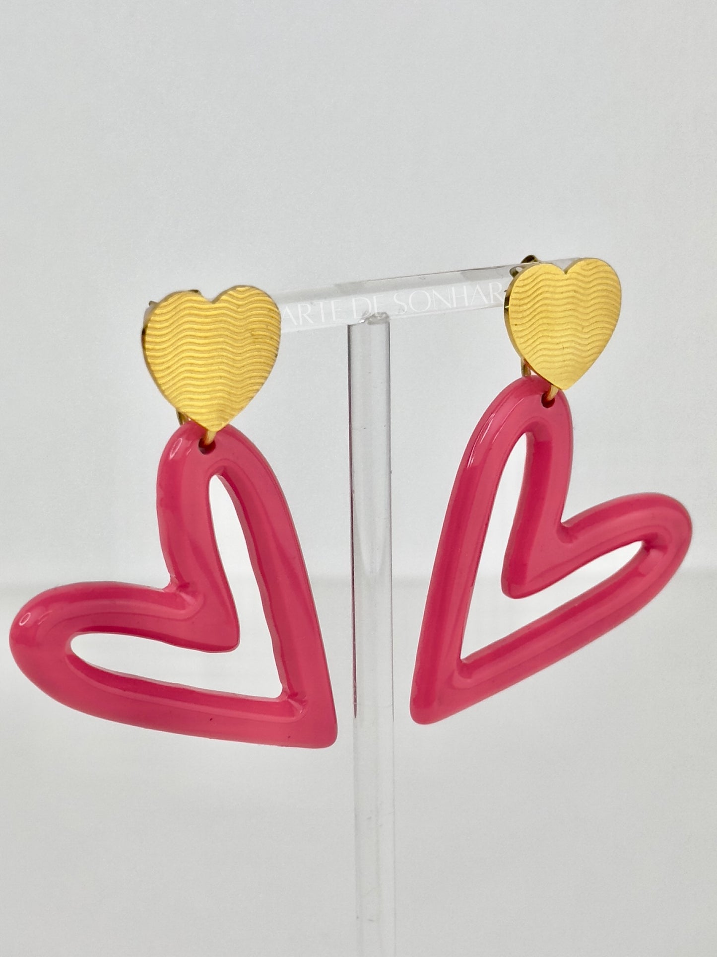 Brinco coração rosa