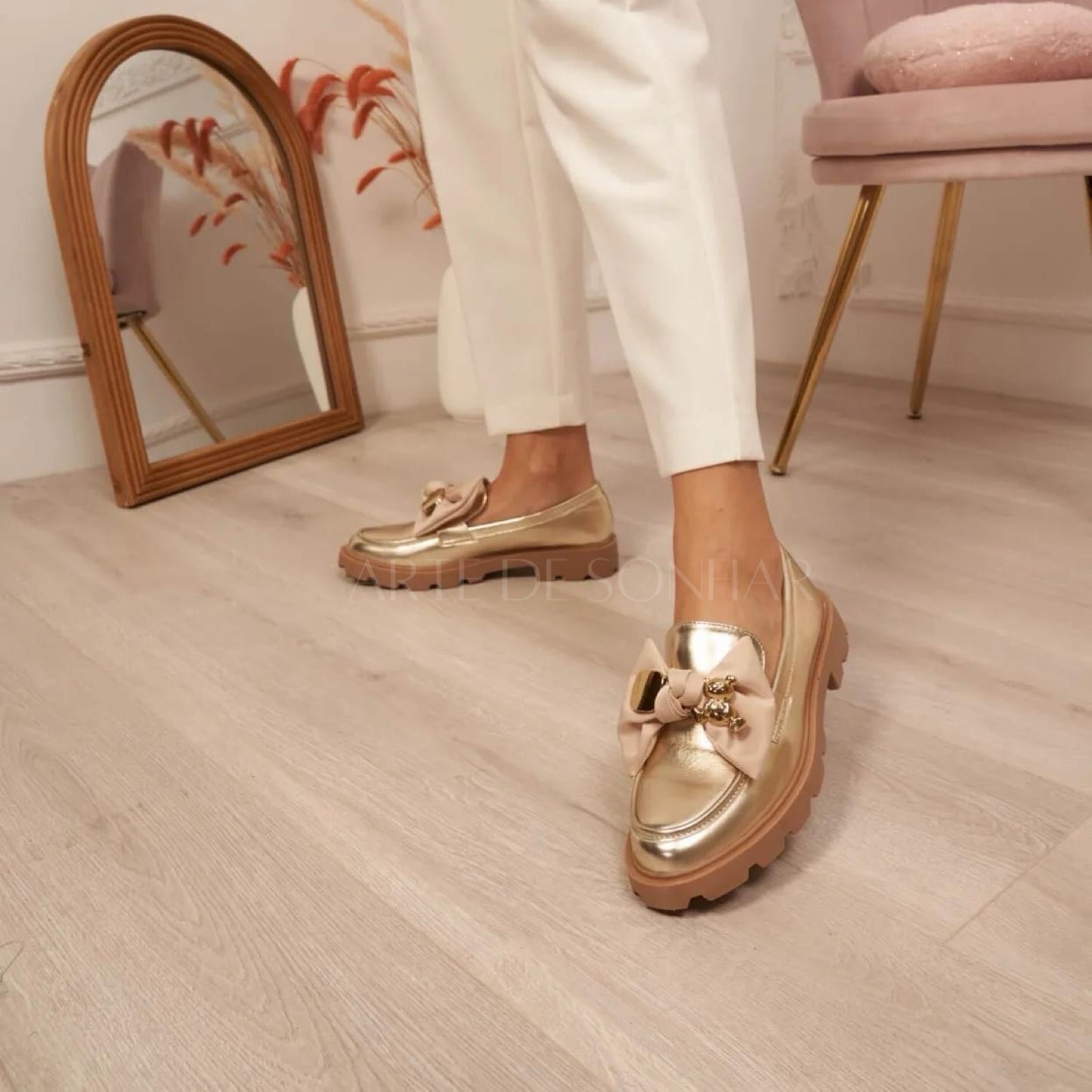 Sapatos com laço e ursinho