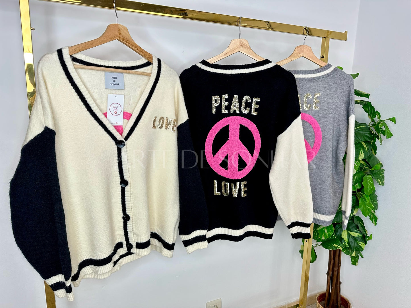 Casaco de malha com "peace and love”