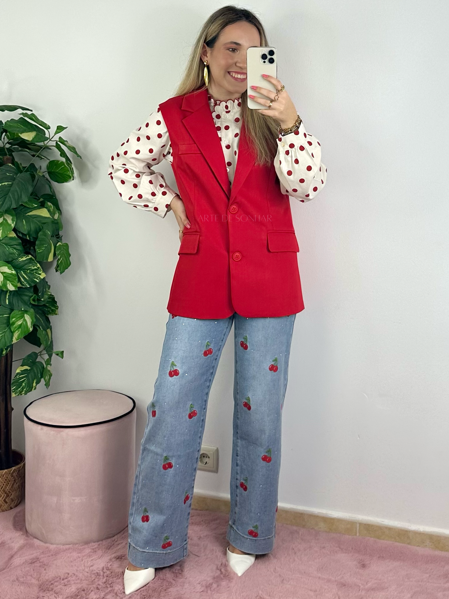Colete vermelho de alfaiataria
