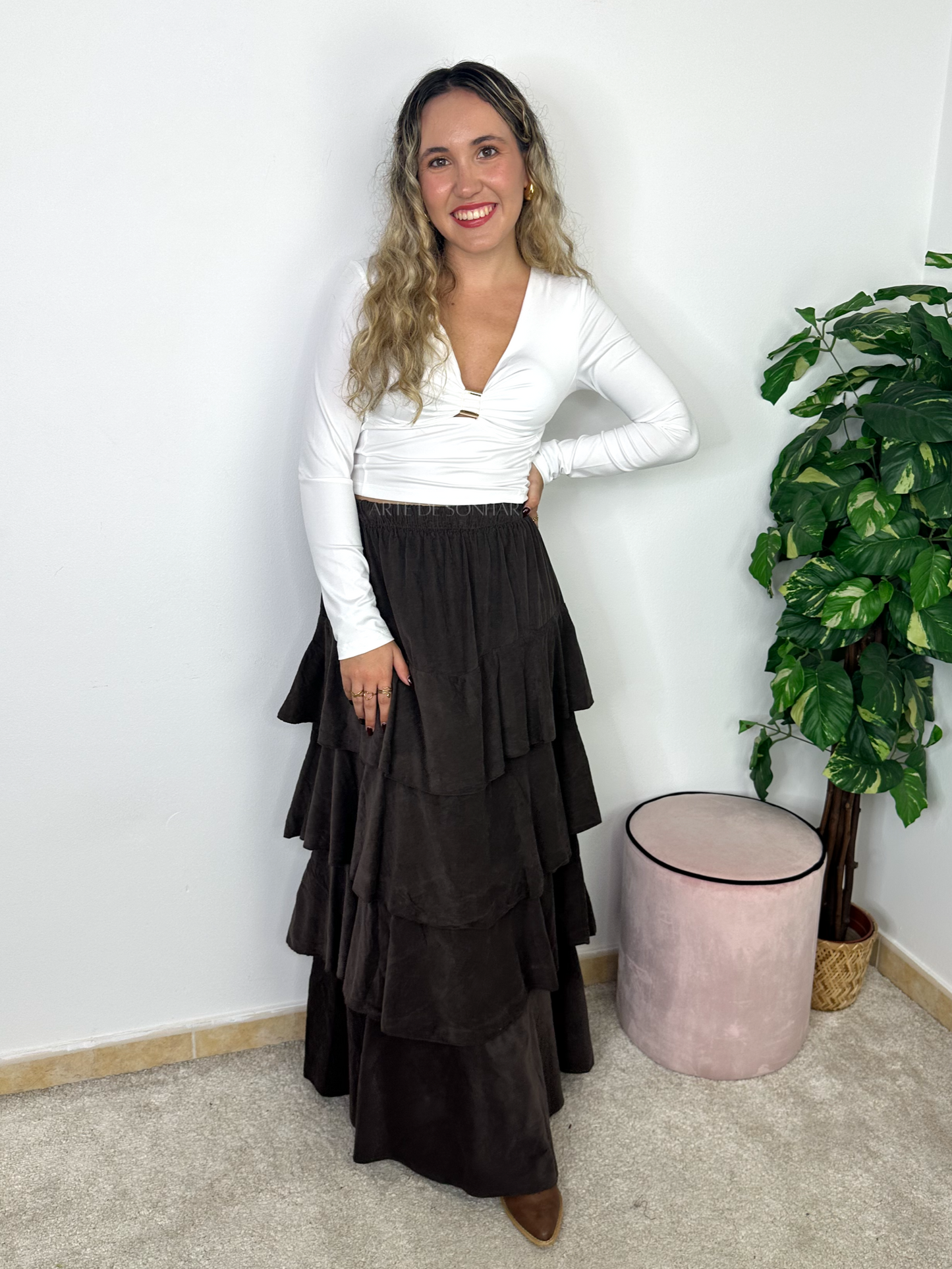 Saia de bombazine castanha com folhos