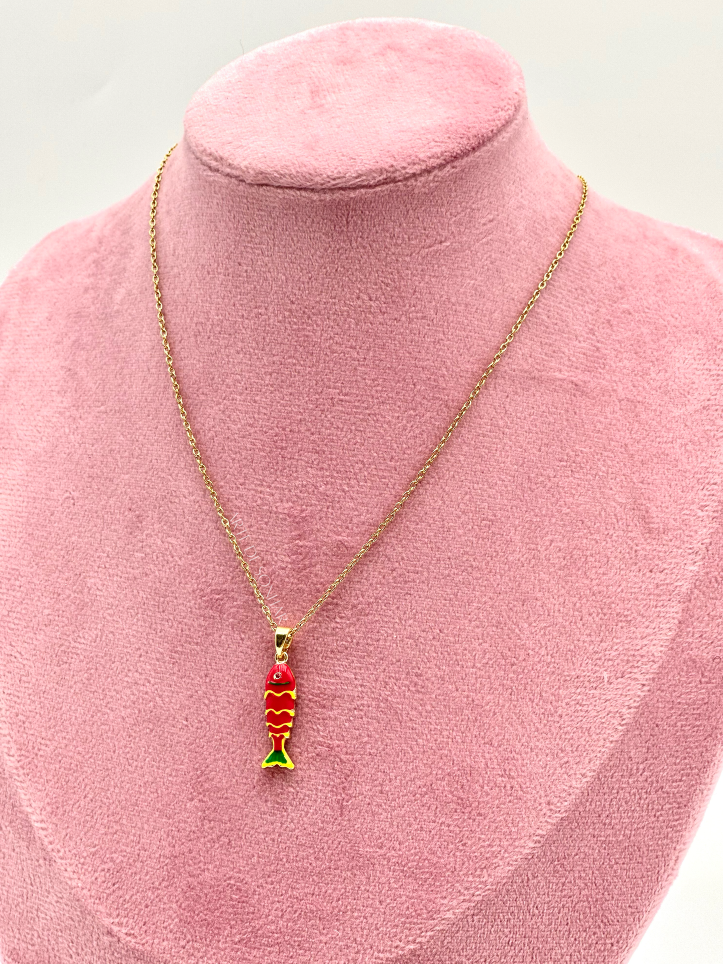 Colar do peixinho vermelho