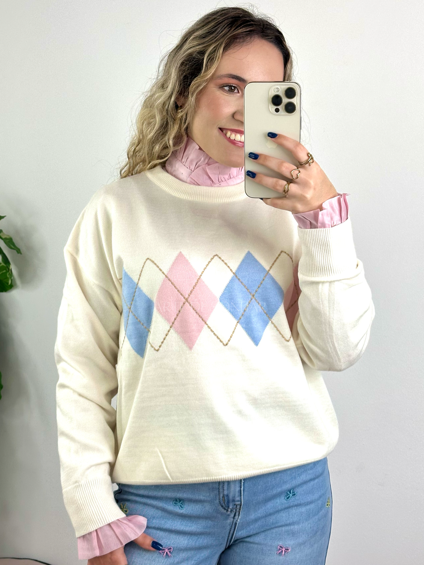 Camisola dos losangos bege