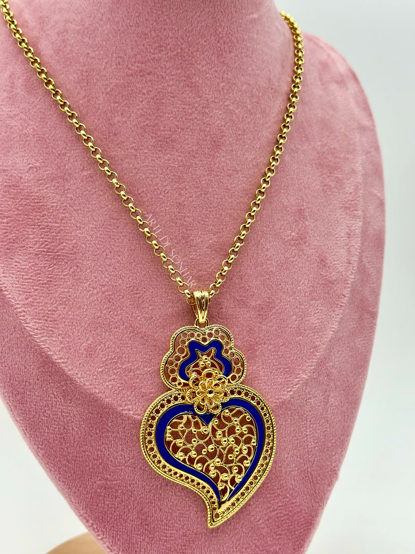 Colar Coração de Viana com azul e cordão simples