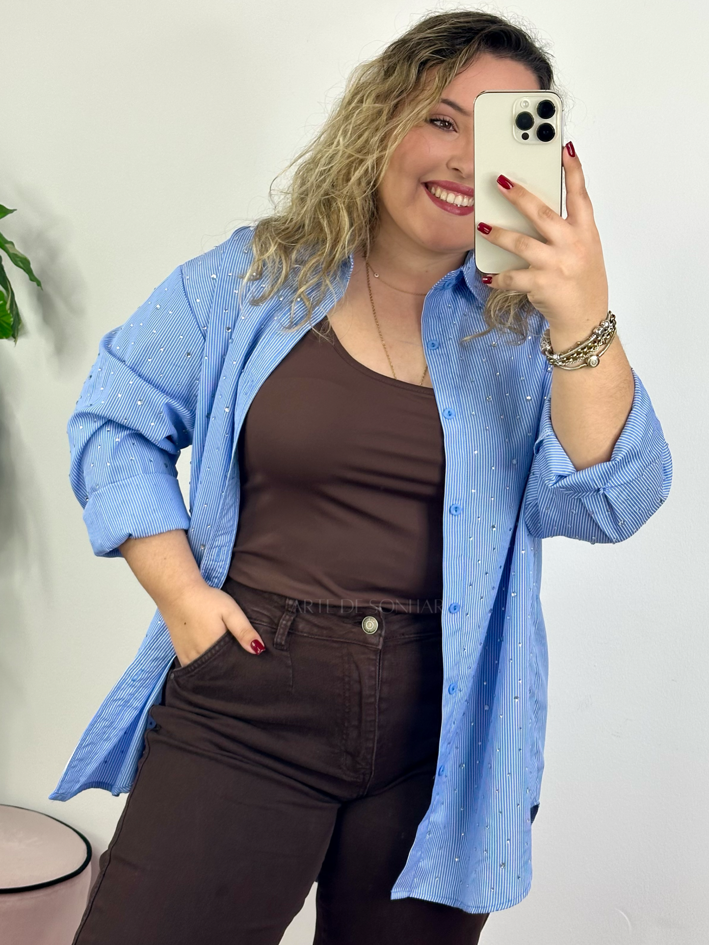 Camisa de riscas com cristais azul escura