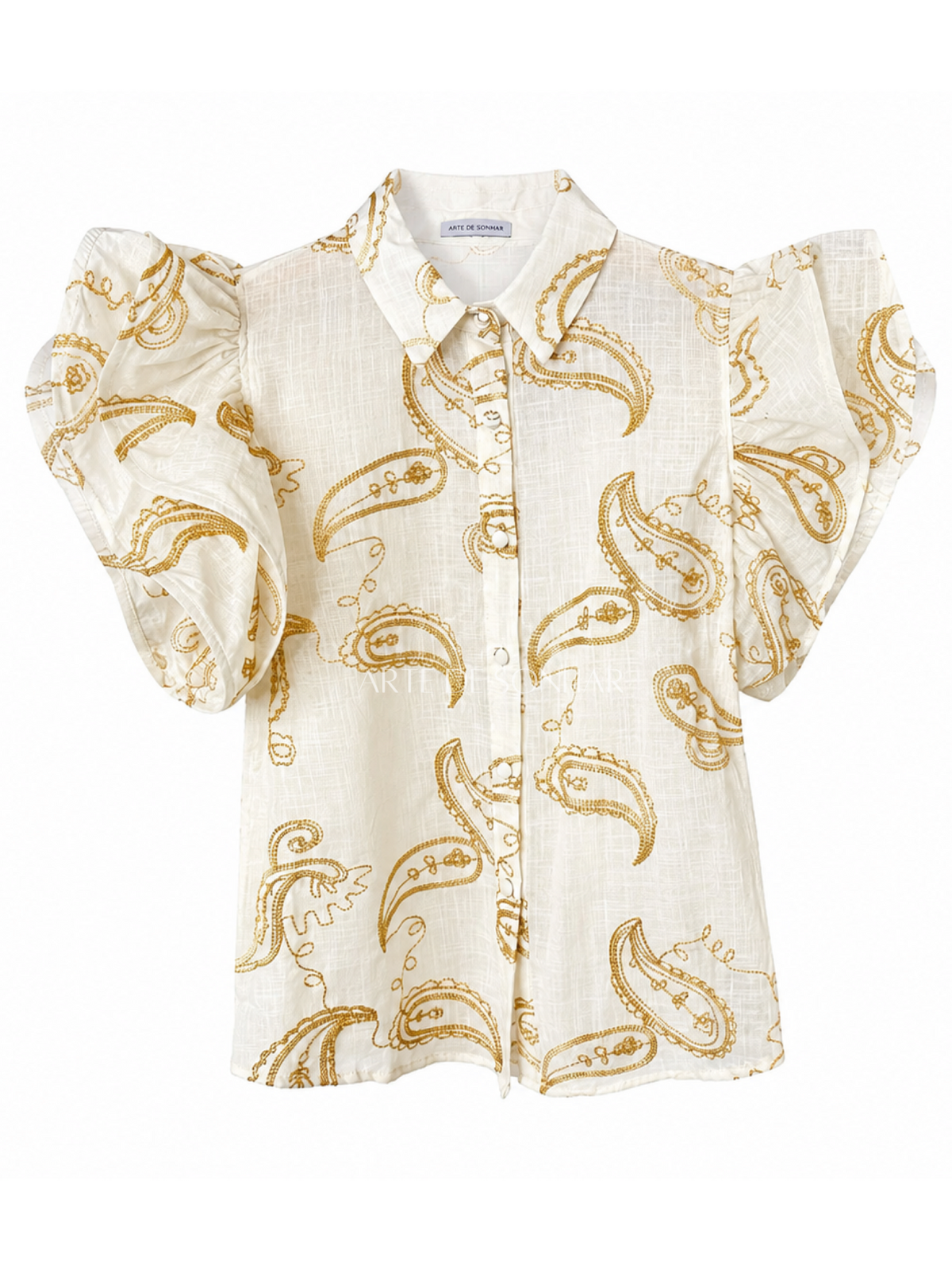 Camisa com bordados e mangas bufantes