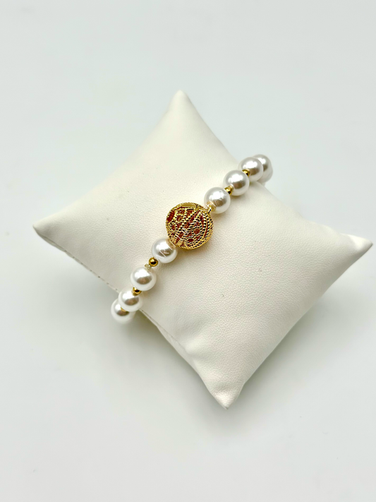 Pulseira de pérolas com conta de Viana em filigrana
