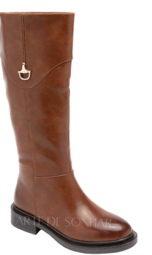 Botas estilo cavaleira castanha