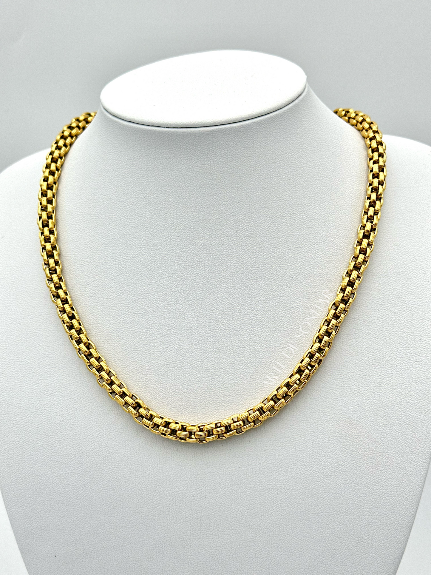 Colar malha cordão grosso dourado
