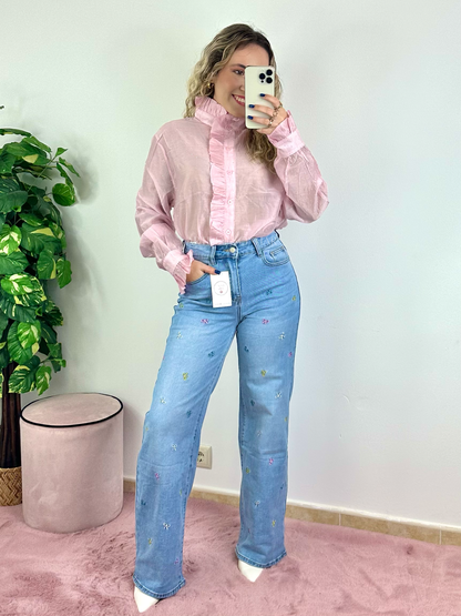 Camisa rosa com transparências e folhos e brilhantes