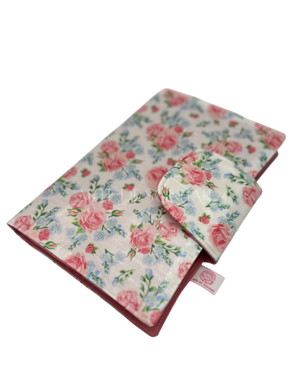Capa de livro com flores branca