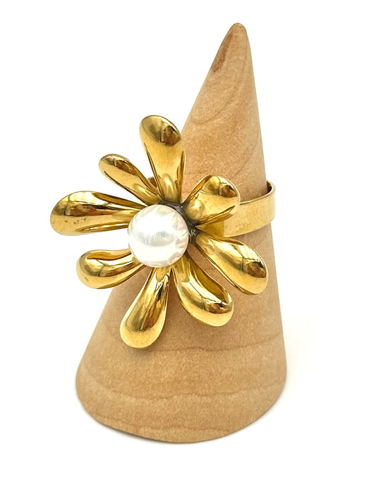 Anel da flor com pérola