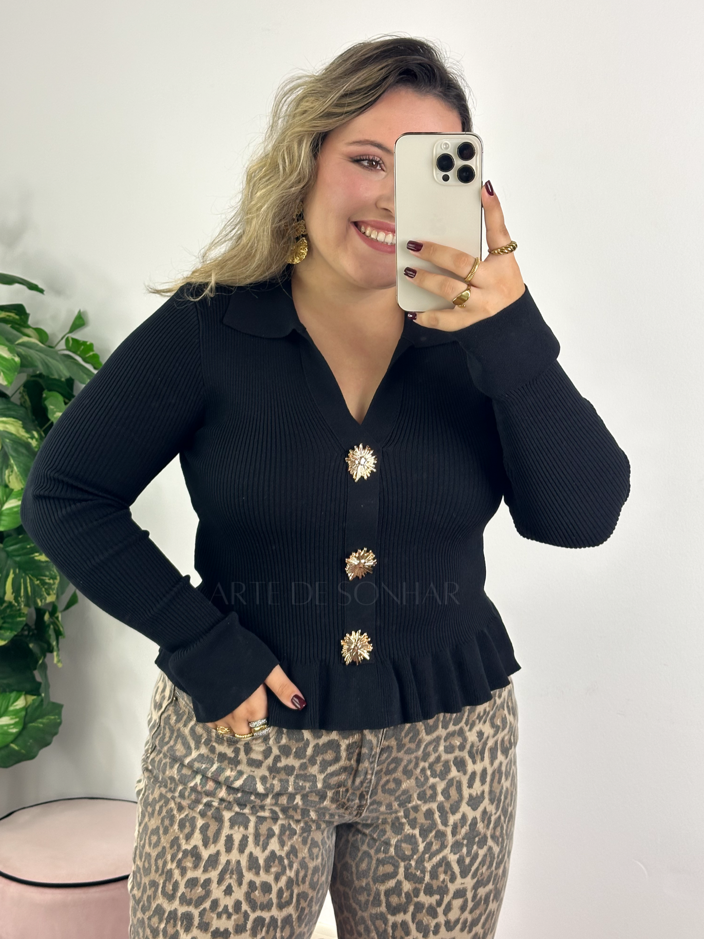 Camisola de malha com folhos preta