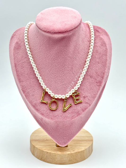 Colar Love Dourado