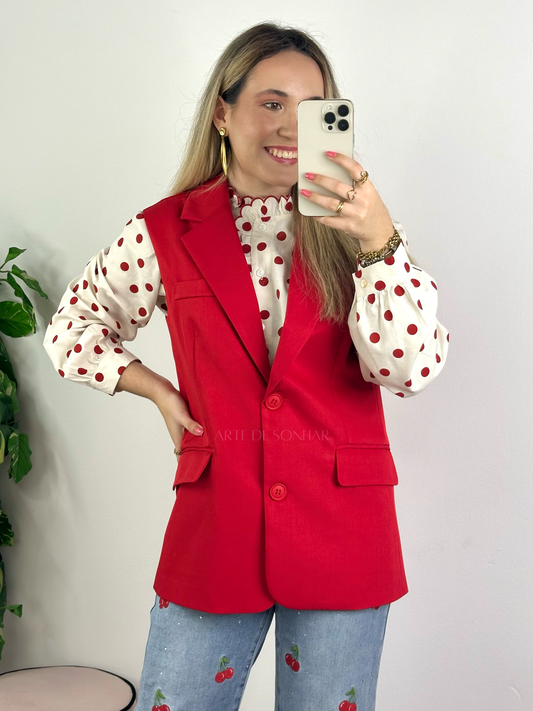 Colete vermelho de alfaiataria
