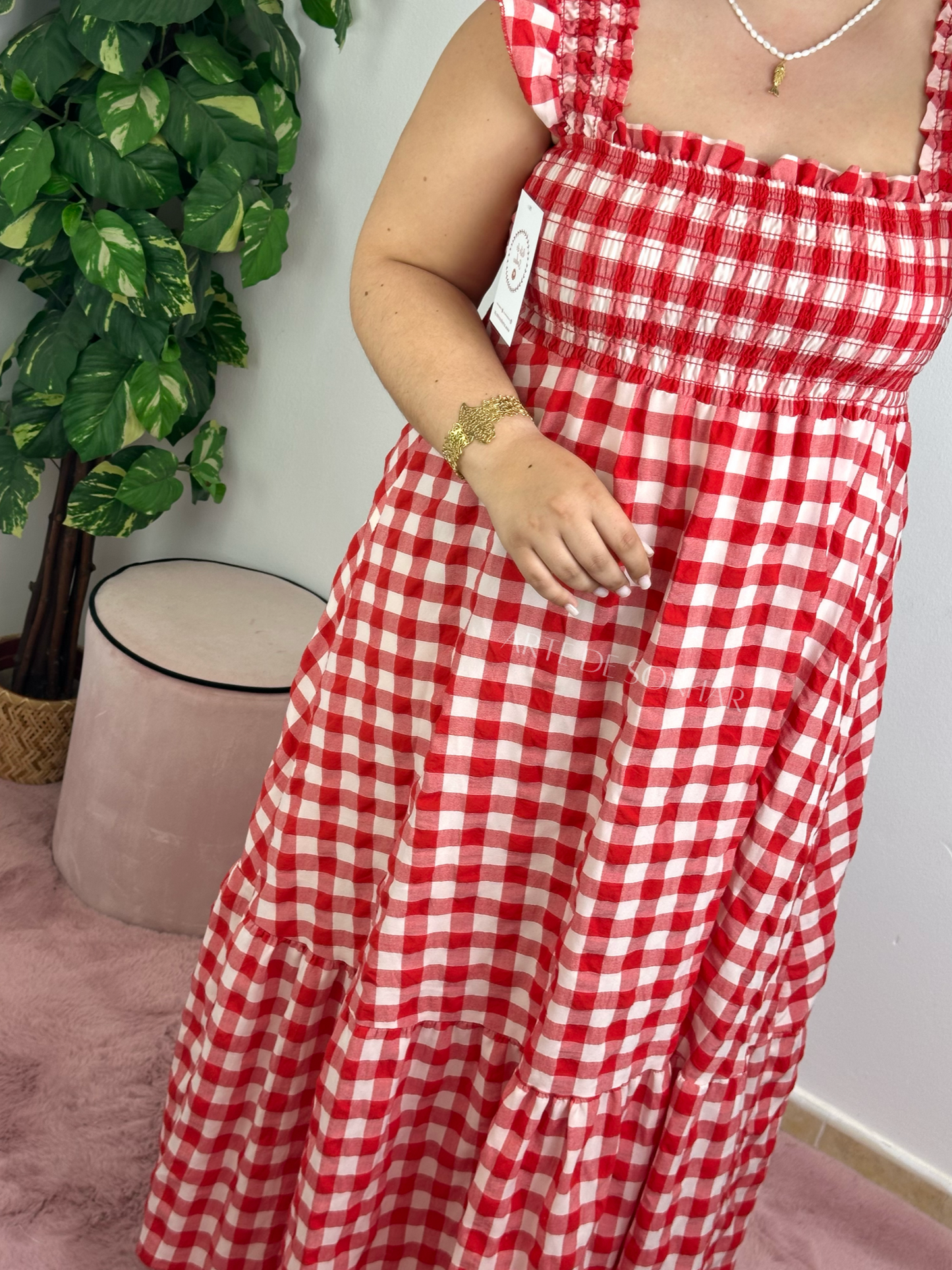 Vestido vichy vermelho com folhinhos