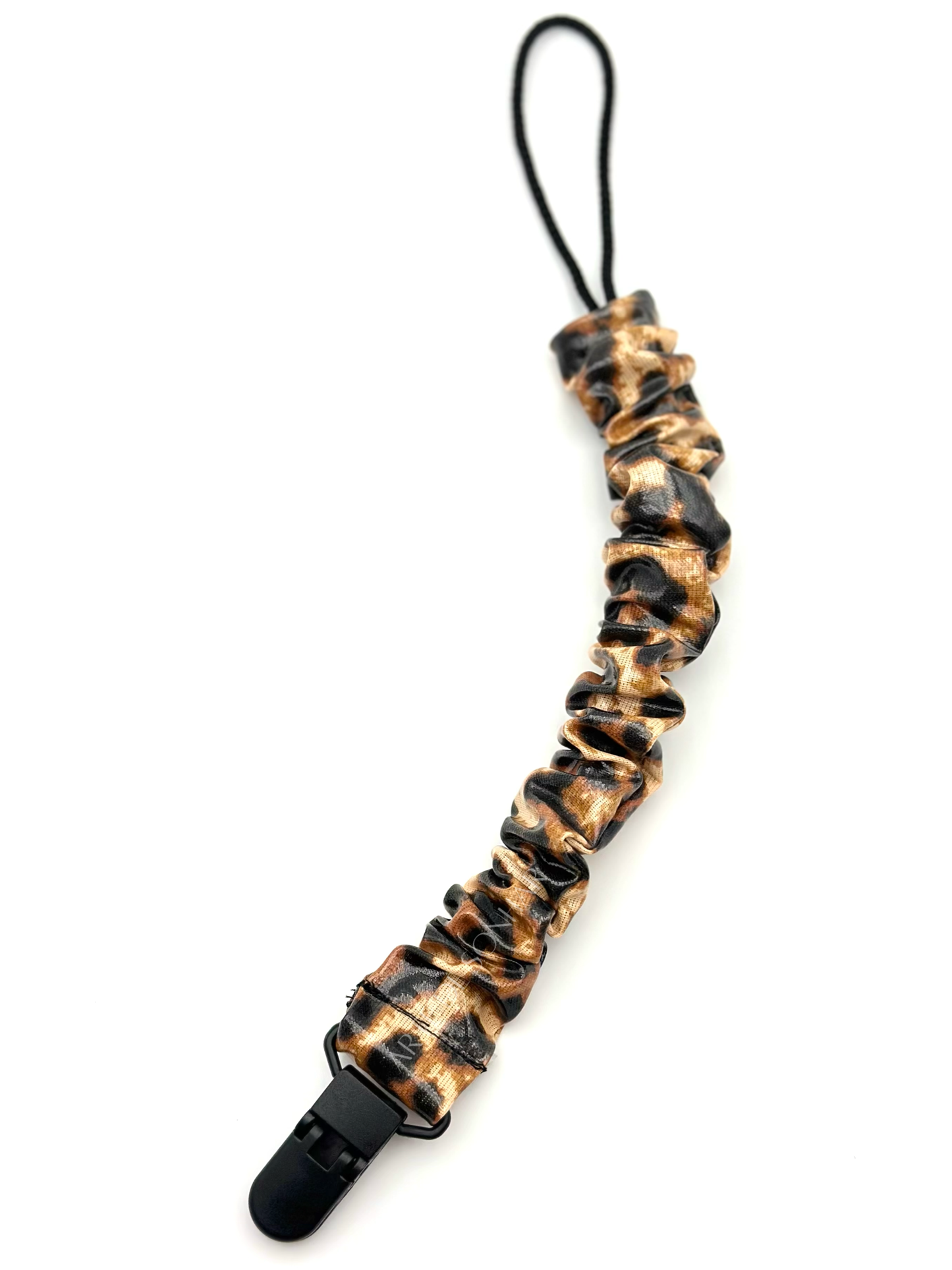 Prendedor de chucha tigresa