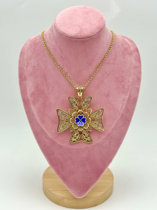 Colar Cruz de Malta com trevo azul XL