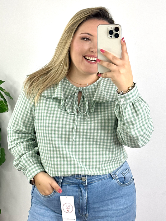 Blusa dos quadradinhos com babados verde