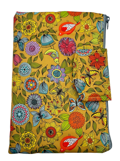 Capa de livro das borboletas com bolso