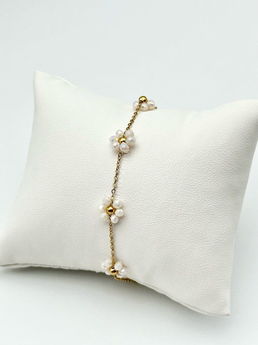 Pulseira de flores brancas